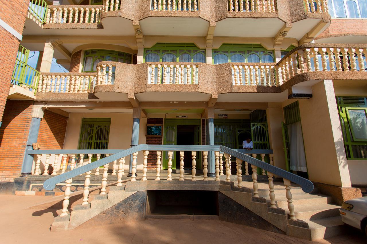 Heart Land Hotel Kigali Eksteriør billede